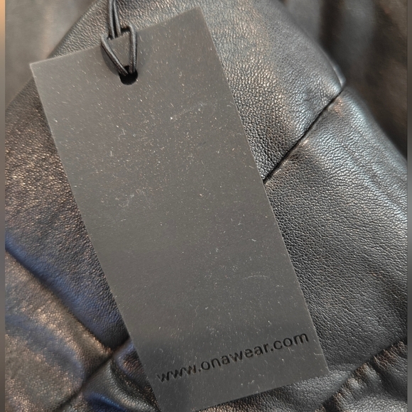 ❗NWT Ona by Yoon Chung Vegan Leather Paper bag Pant - Picture 4 of 7